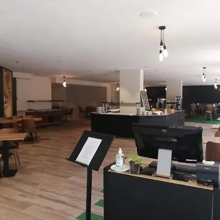 Prive Dans Balneo Aladin Apartment *